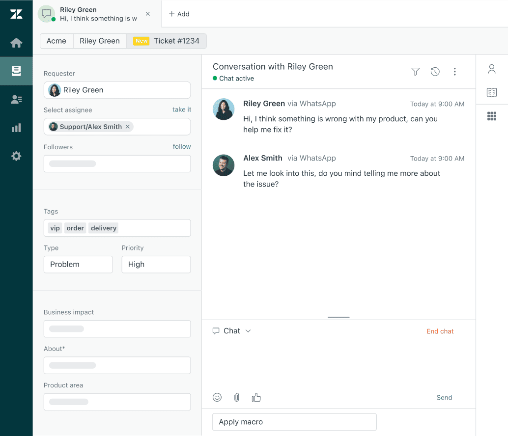 Support ticket with customer chat in Help Scout