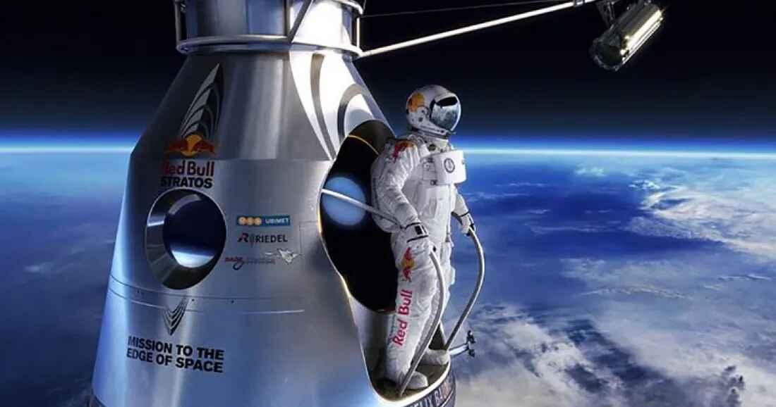 red-bull-brand-awareness Felix Baumgartner jump in Red Bull’s Stratos brand awareness project